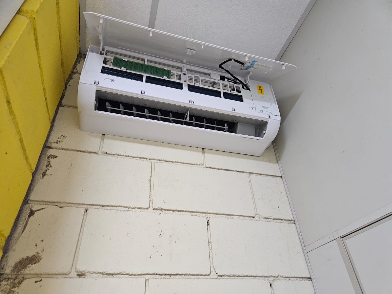 Manutenção limpeza ar-condicionado split aberto JMendes Jundiaí